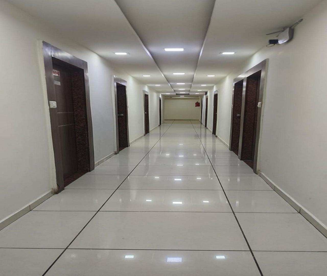 Hotel Nest View Ahmedabad Exteriör bild
