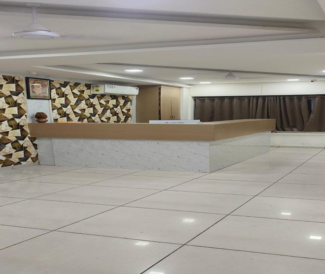 Hotel Nest View Ahmedabad Exteriör bild